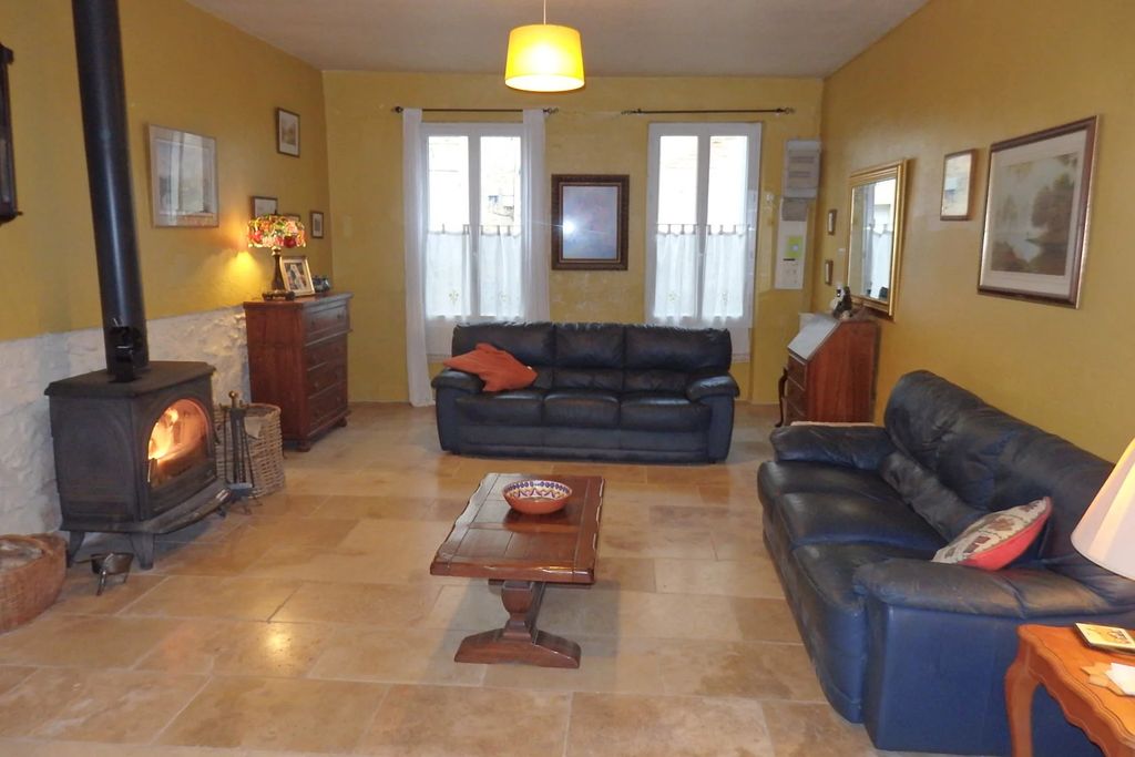 Achat maison à vendre 4 chambres 338 m² - Caumont-sur-Garonne