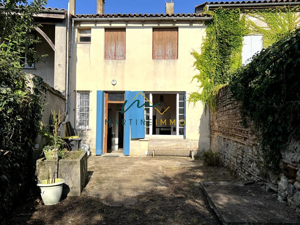 Achat maison à vendre 4 chambres 160 m² - Cocumont