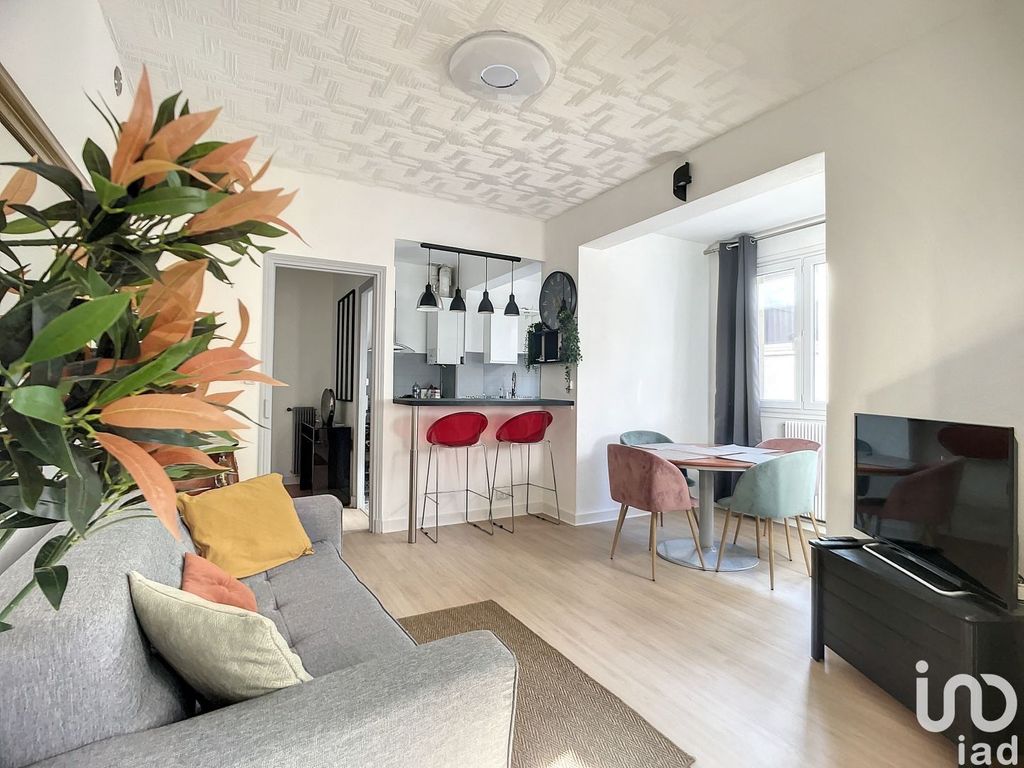 Achat appartement à vendre 3 pièces 74 m² - La Garenne-Colombes