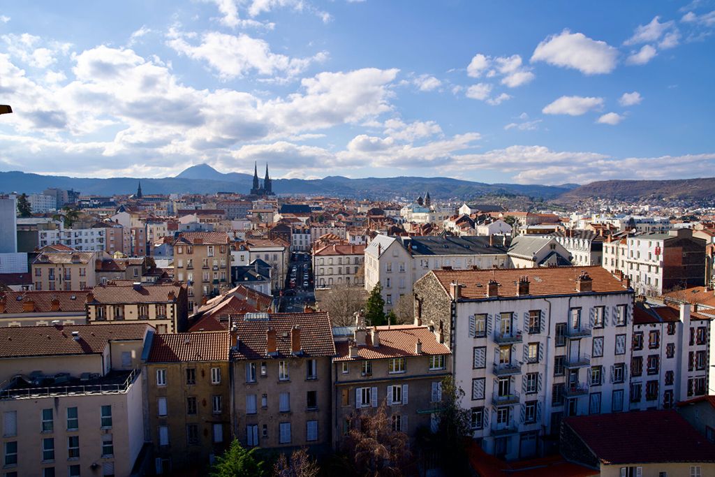 Achat appartement à vendre 4 pièces 84 m² - Clermont-Ferrand