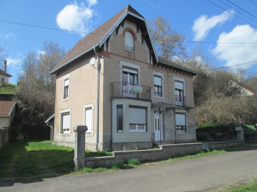 Achat maison à vendre 5 chambres 155 m² - Aillevillers-et-Lyaumont