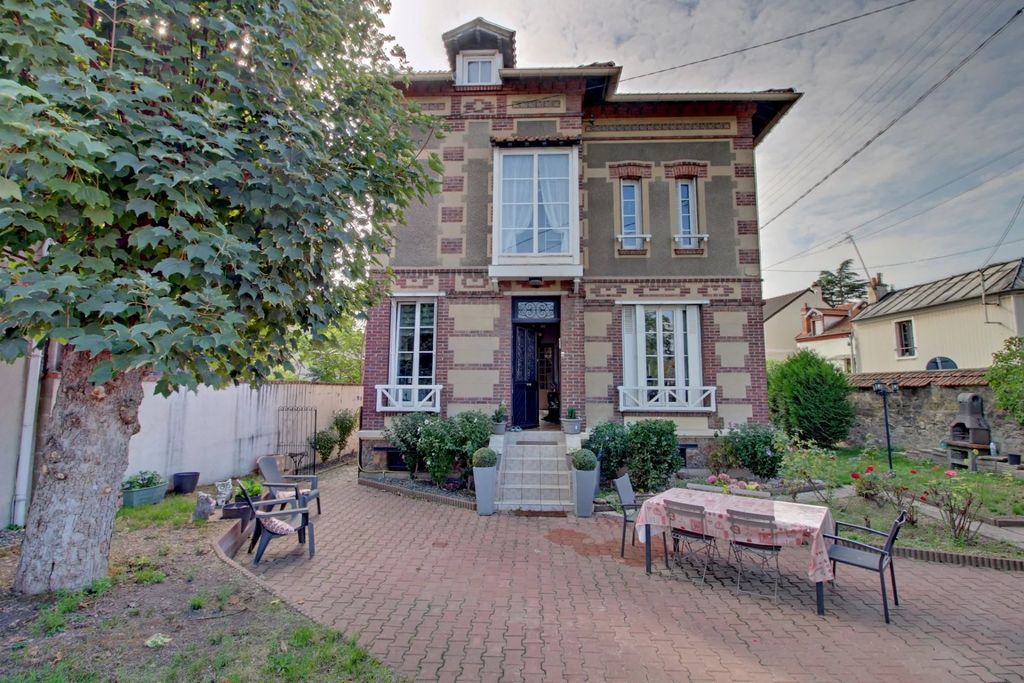 Achat maison à vendre 5 chambres 150 m² - Les Mureaux