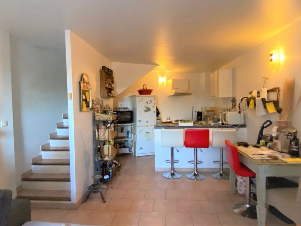 Achat appartement à vendre 2 pièces 60 m² - Rognes