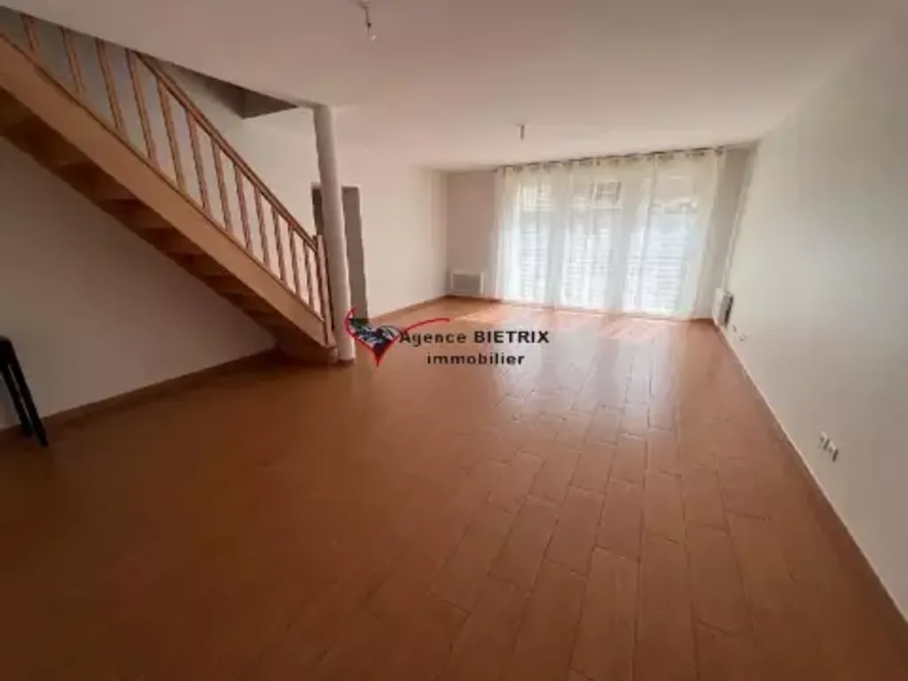 Achat triplex à vendre 5 pièces 129 m² - Nointel