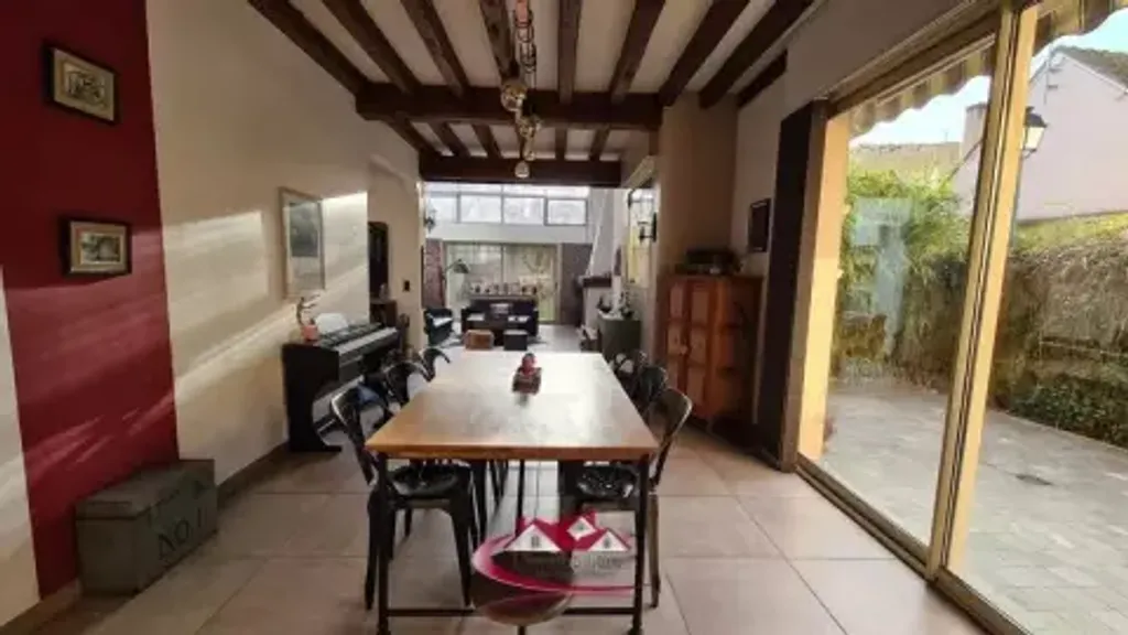 Achat appartement à vendre 6 pièces 245 m² - Houdan