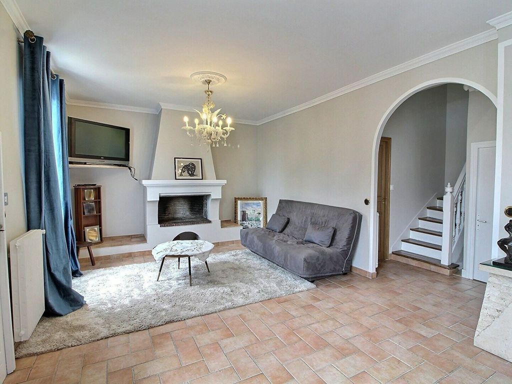 Achat maison à vendre 5 chambres 190 m² - Livry-Gargan