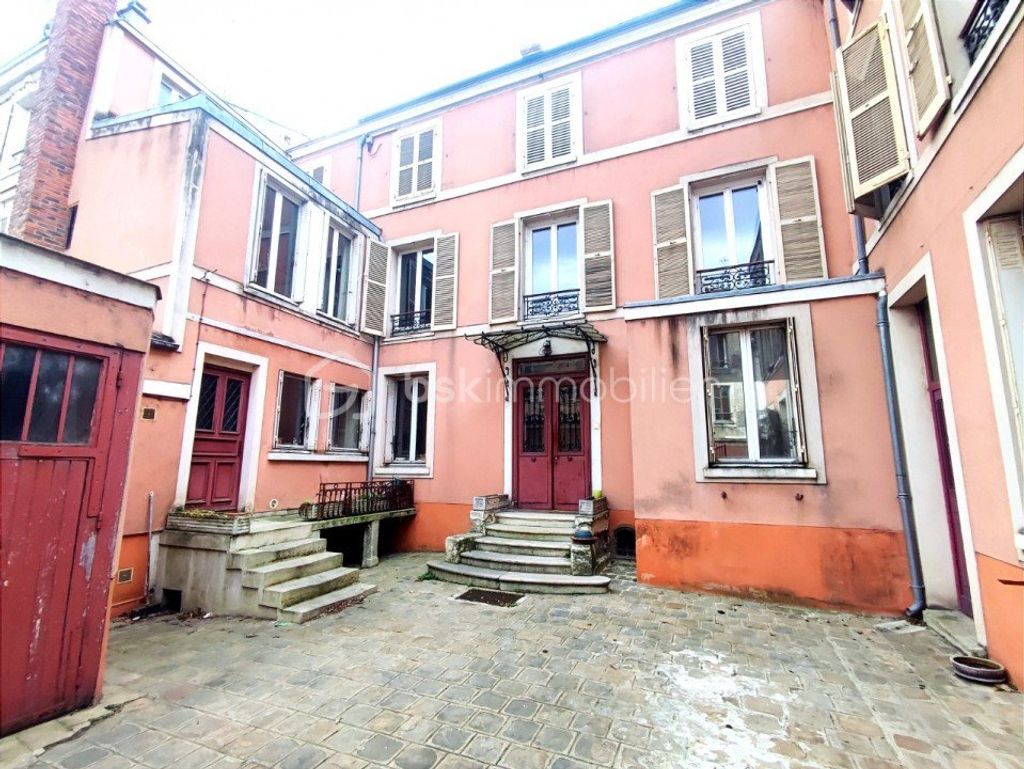 Achat maison à vendre 4 chambres 206 m² - Corbeil-Essonnes