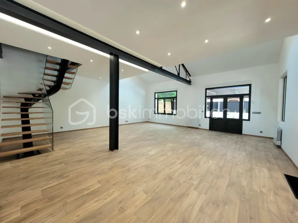 Achat maison à vendre 5 chambres 198 m² - Sceaux