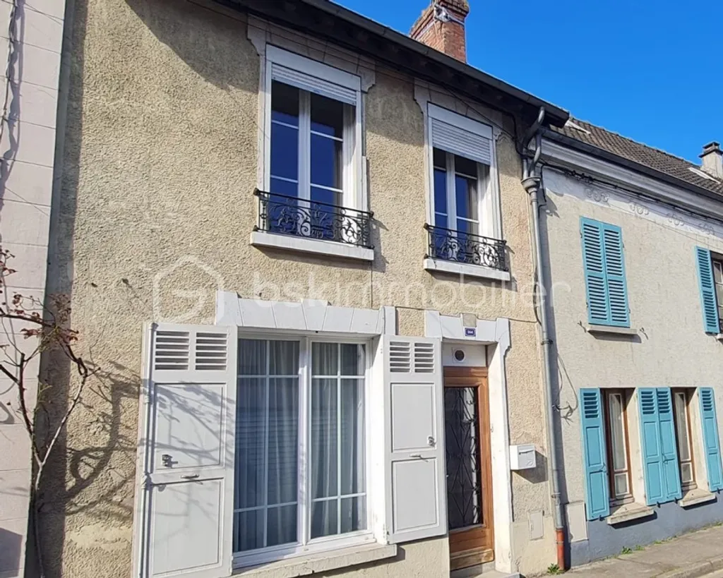 Achat maison à vendre 2 chambres 60 m² - Couilly-Pont-aux-Dames