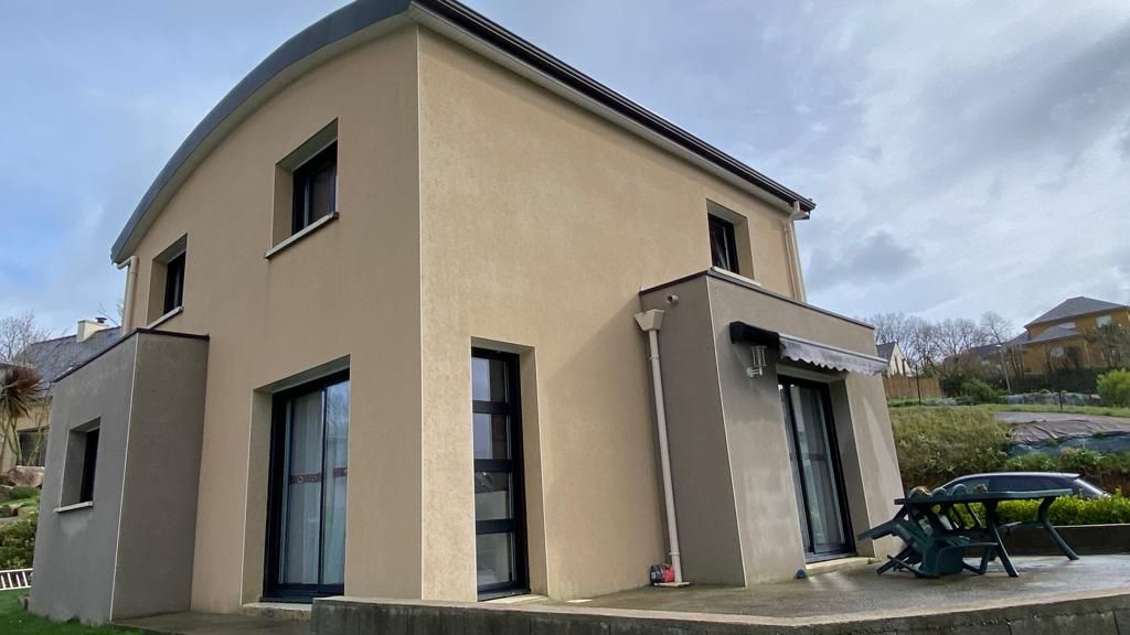 Achat maison à vendre 4 chambres 97 m² - Plourin-lès-Morlaix