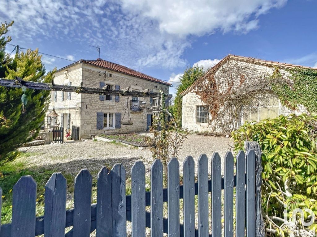 Achat maison à vendre 3 chambres 135 m² - Montaigu-de-Quercy