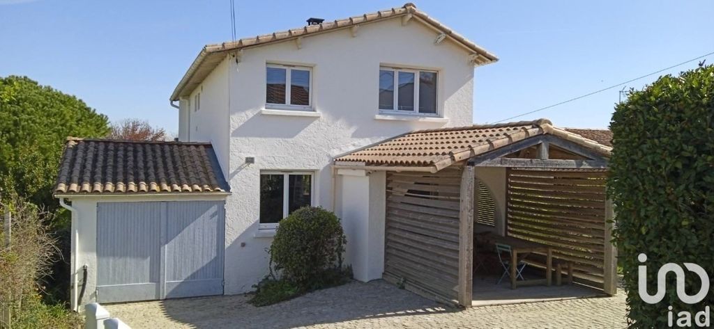 Achat maison à vendre 3 chambres 116 m² - Meschers-sur-Gironde