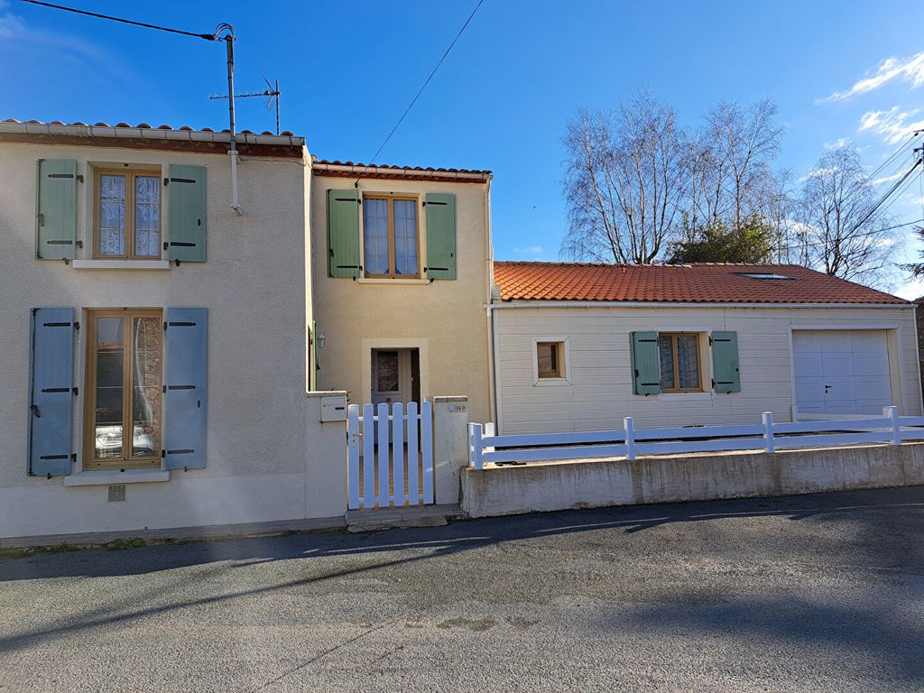 Achat maison à vendre 3 chambres 126 m² - Pouzauges