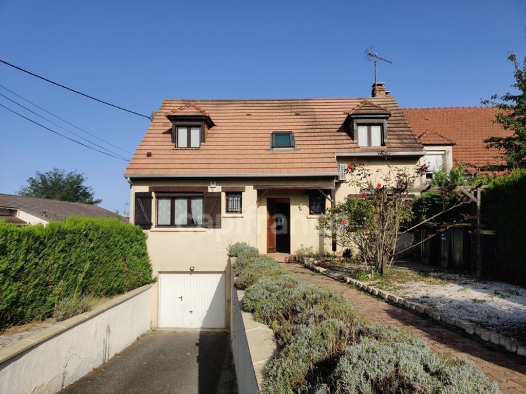 Achat maison à vendre 4 chambres 125 m² - Breuillet