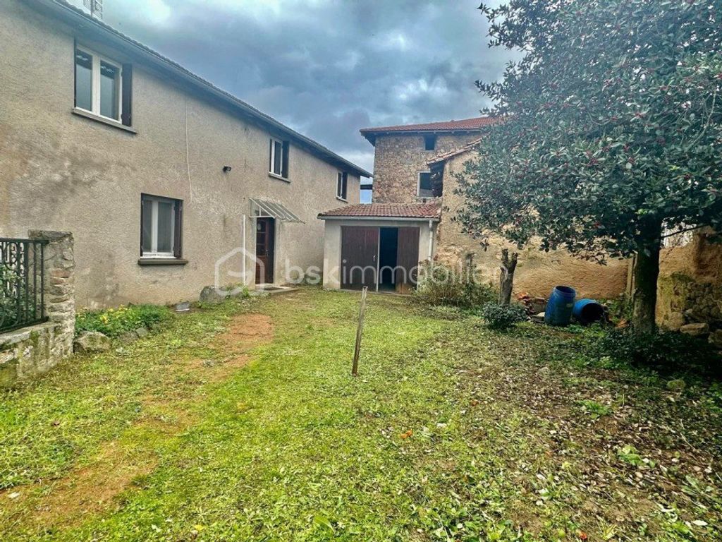 Achat maison à vendre 4 chambres 135 m² - Saint-Just-la-Pendue