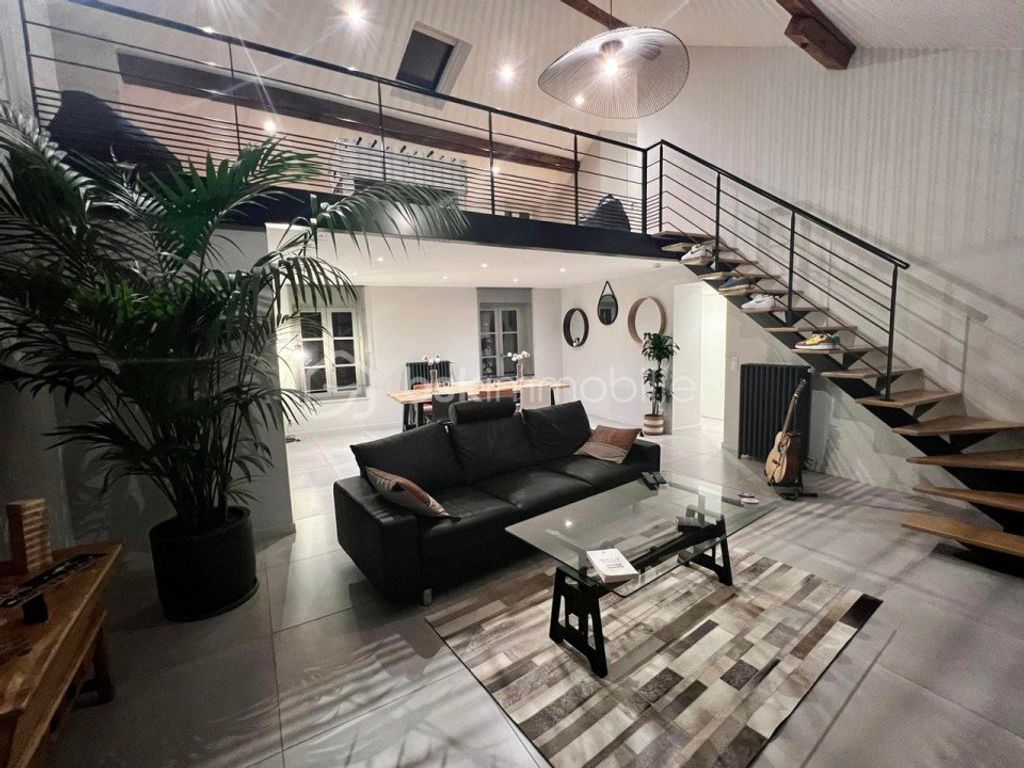 Achat loft à vendre 4 pièces 150 m² - Roanne