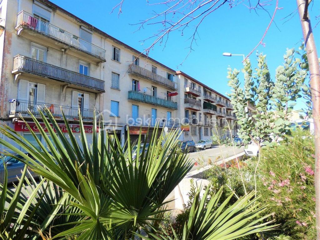 Achat appartement à vendre 4 pièces 69 m² - Ajaccio