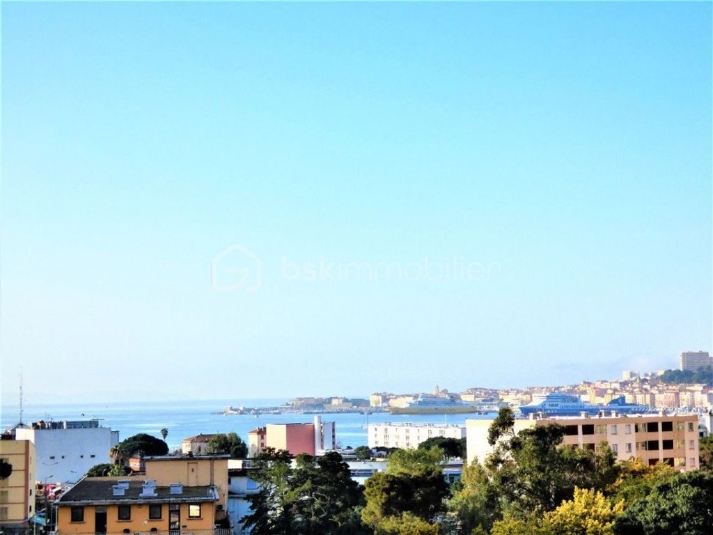 Achat appartement à vendre 3 pièces 80 m² - Ajaccio