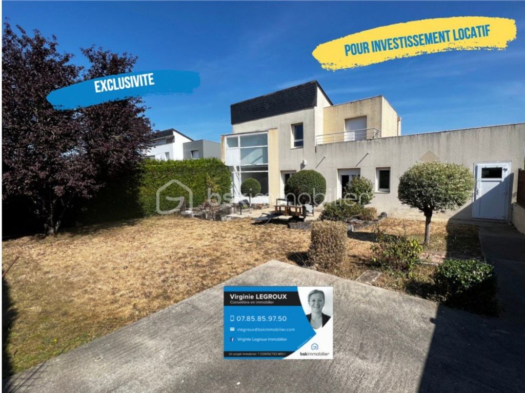 Achat maison à vendre 4 chambres 94 m² - Saint-Pierre-la-Cour