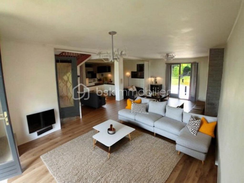 Achat maison à vendre 3 chambres 140 m² - Charleval