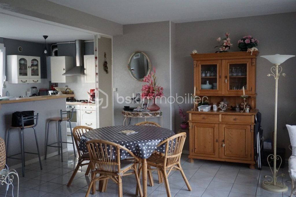 Achat appartement à vendre 5 pièces 79 m² - Saint-Quentin