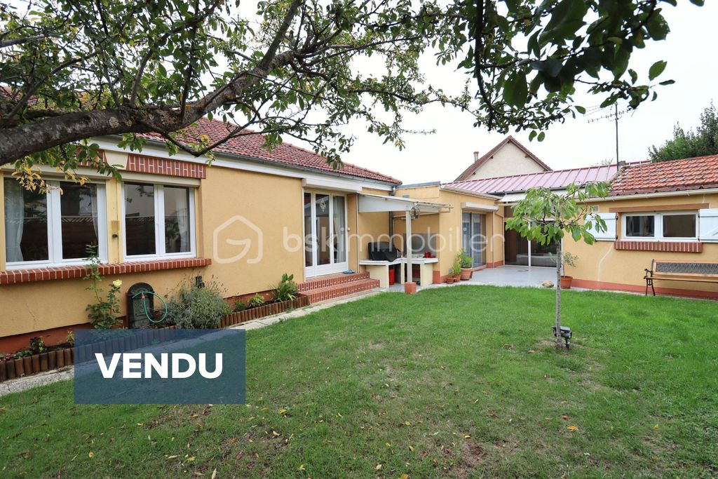 Achat maison à vendre 3 chambres 99 m² - Beauvais