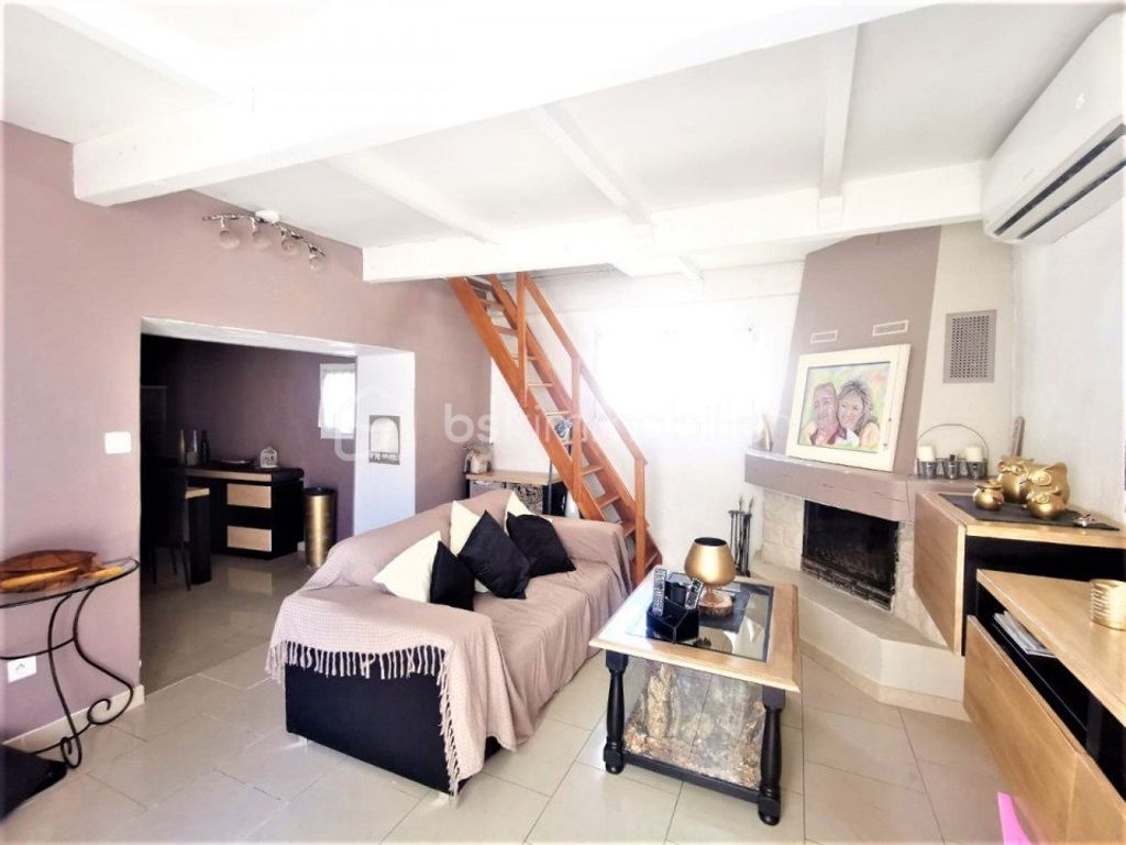Achat maison à vendre 2 chambres 72 m² - Marseille 16ème arrondissement
