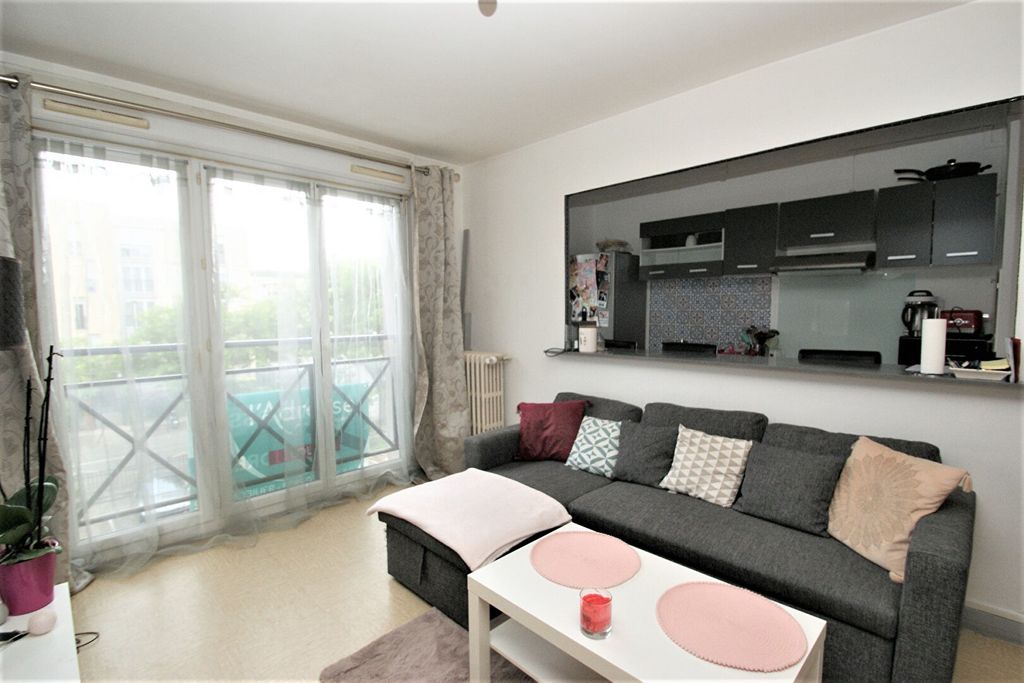 Achat appartement à vendre 2 pièces 44 m² - Fontenay-le-Fleury