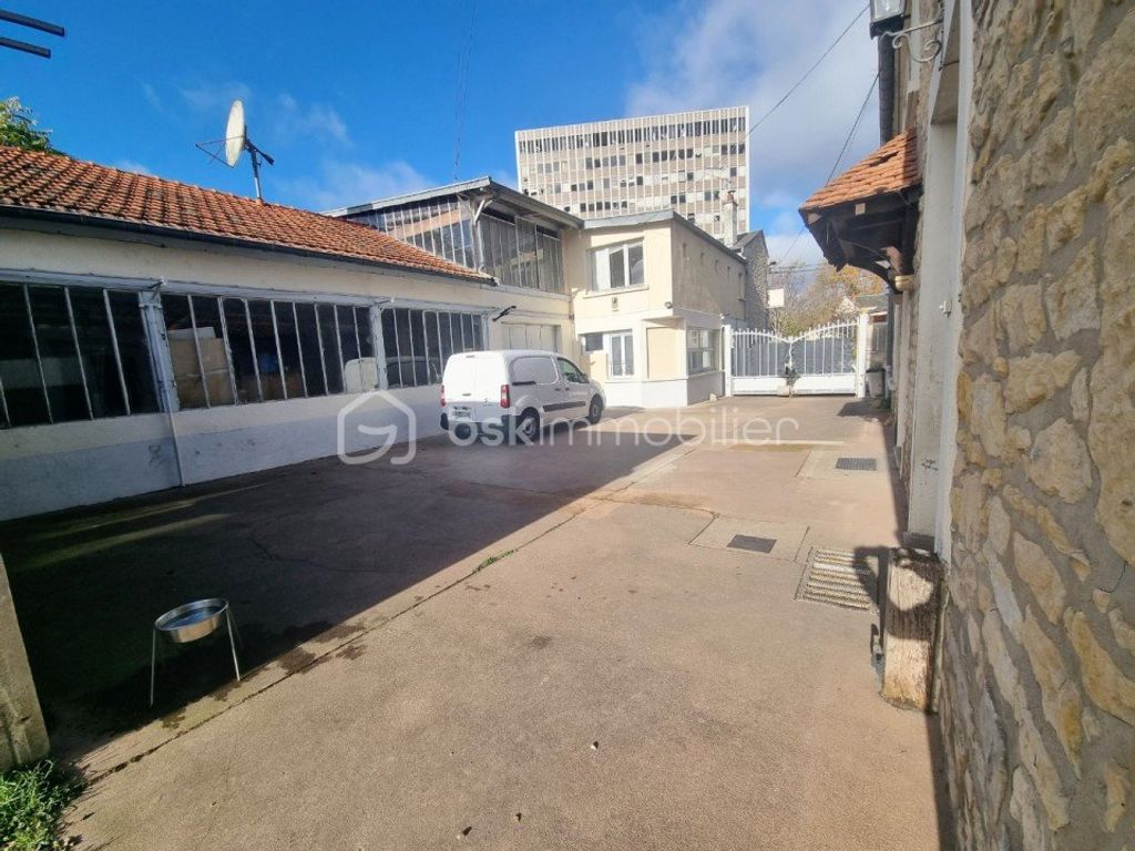 Achat maison à vendre 4 chambres 180 m² - Nevers