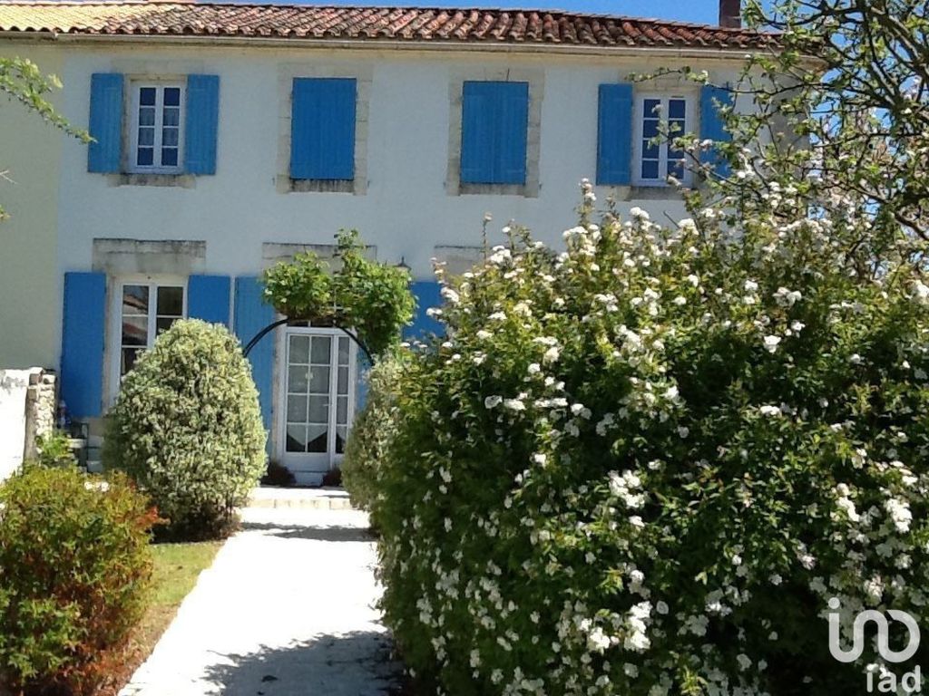 Achat maison à vendre 3 chambres 158 m² - Dompierre-sur-Mer