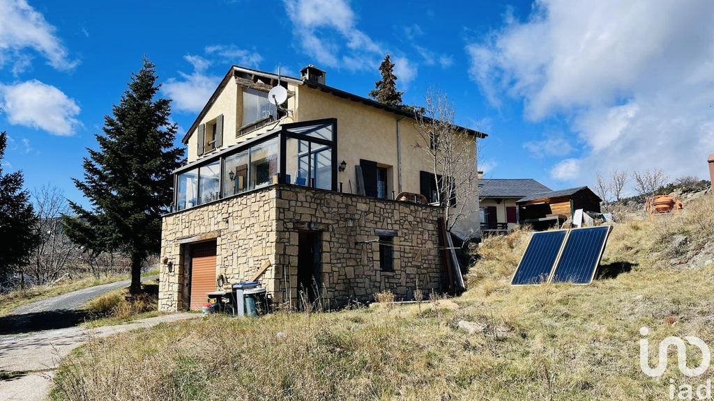 Achat maison à vendre 4 chambres 142 m² - Font-Romeu-Odeillo-Via