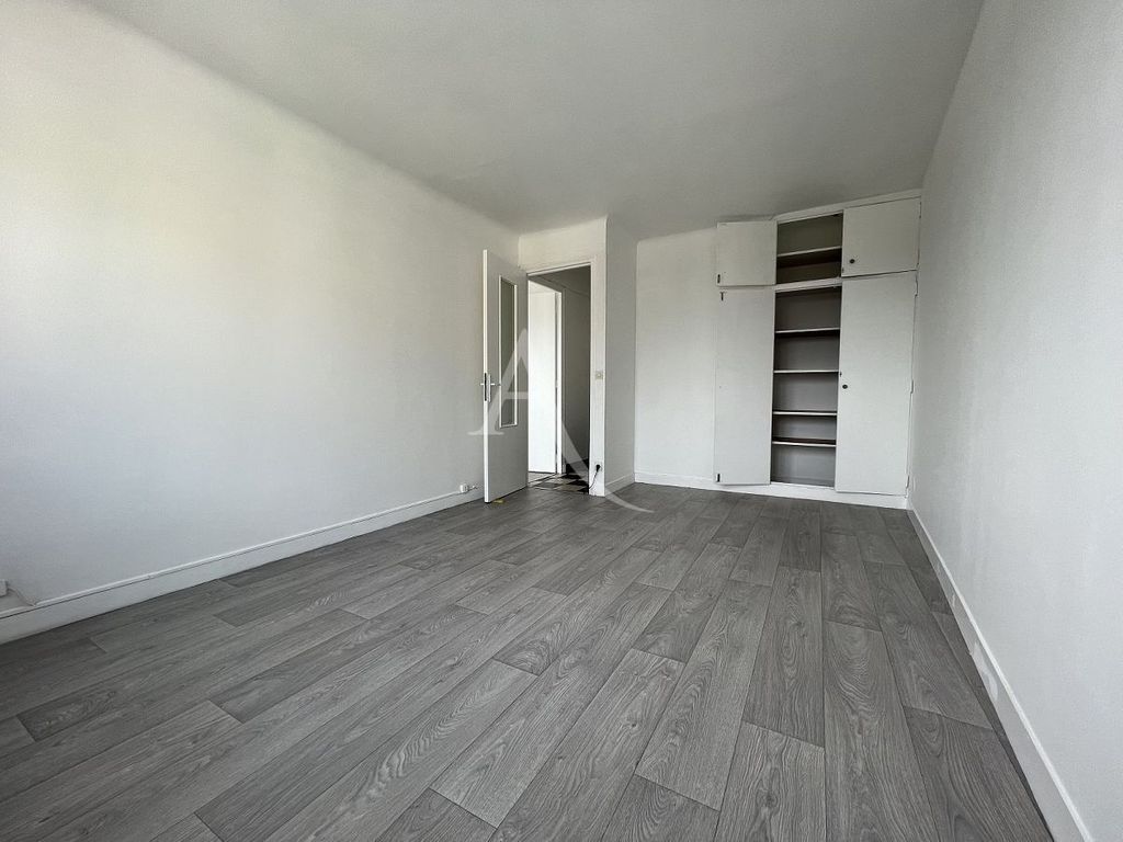 Achat appartement à vendre 2 pièces 45 m² - Pontault-Combault