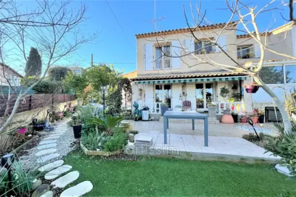 Achat maison à vendre 5 chambres 120 m² - Cagnes-sur-Mer