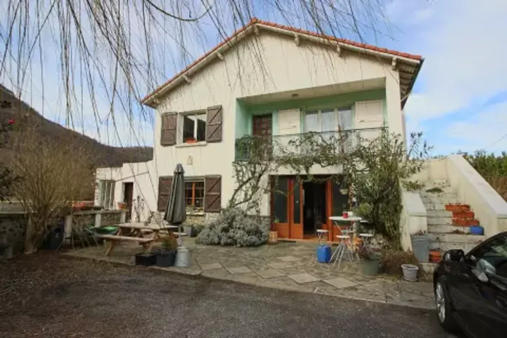 Achat maison à vendre 4 chambres 157 m² - Argut-Dessous