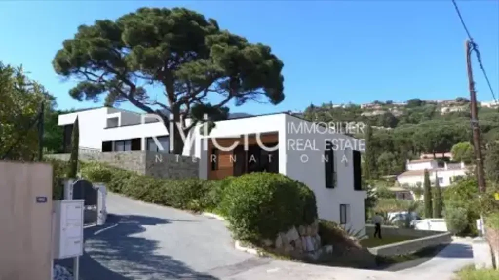 Achat maison à vendre 3 chambres 81 m² - Cavalaire-sur-Mer