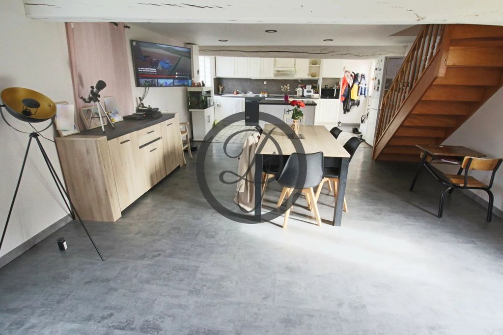 Achat maison à vendre 4 chambres 110 m² - Amiens