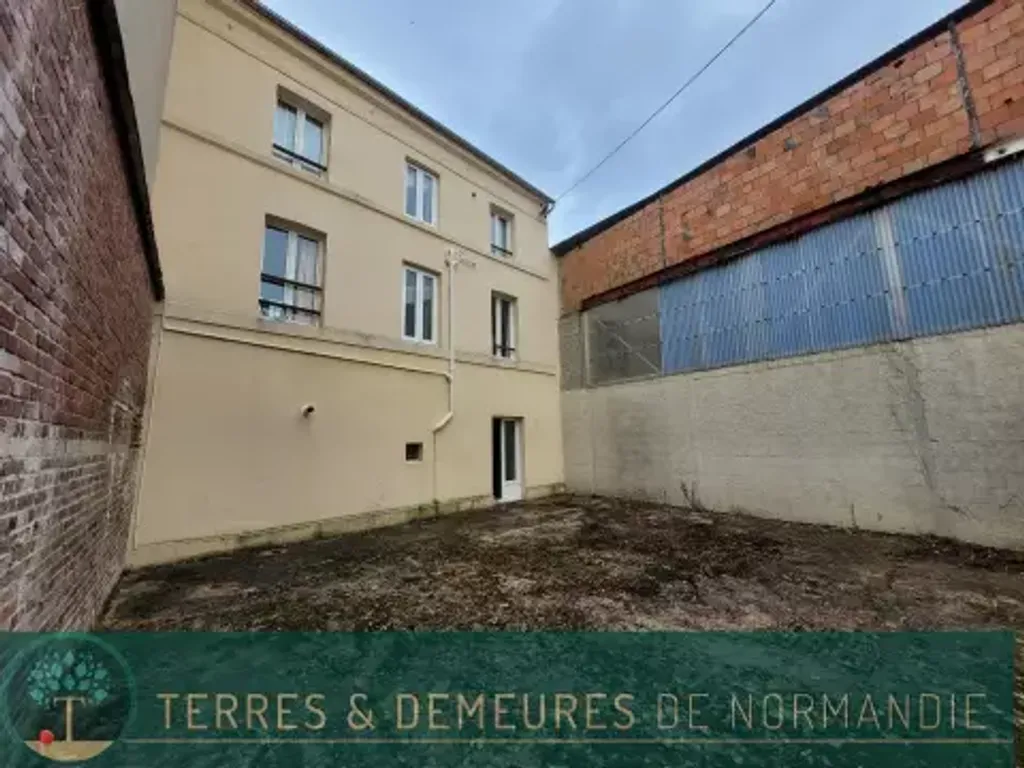 Achat maison à vendre 3 chambres 90 m² - Lisieux