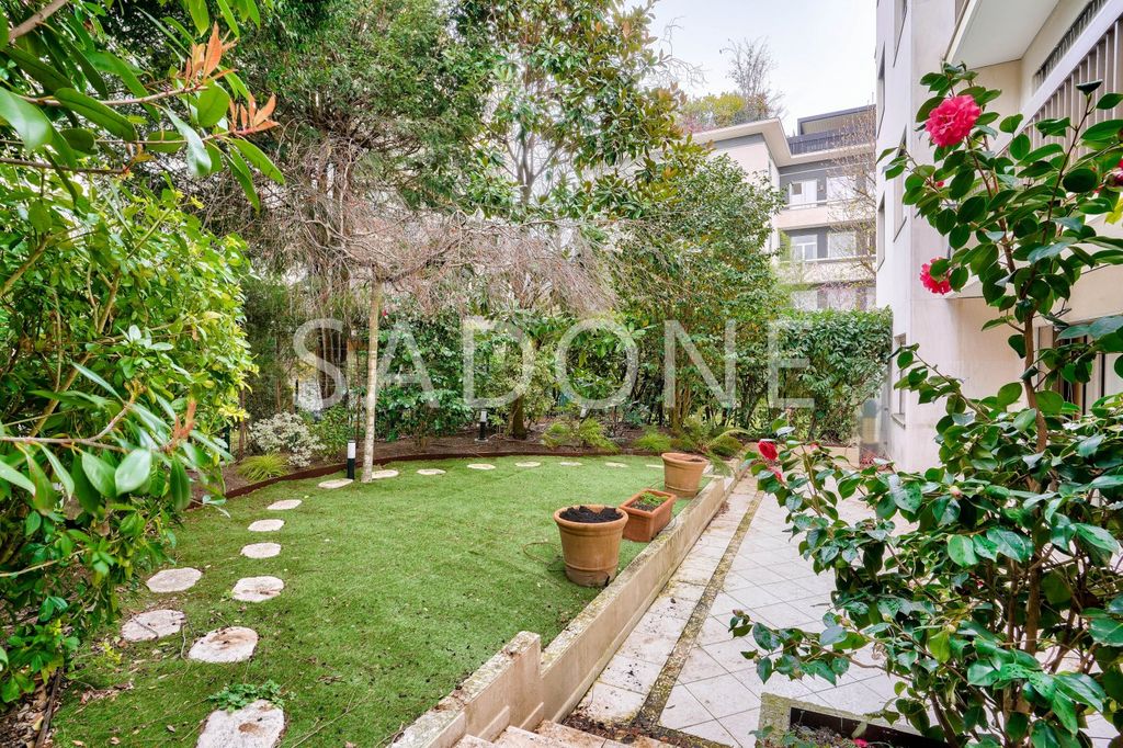 Achat appartement à vendre 5 pièces 168 m² - Neuilly-sur-Seine