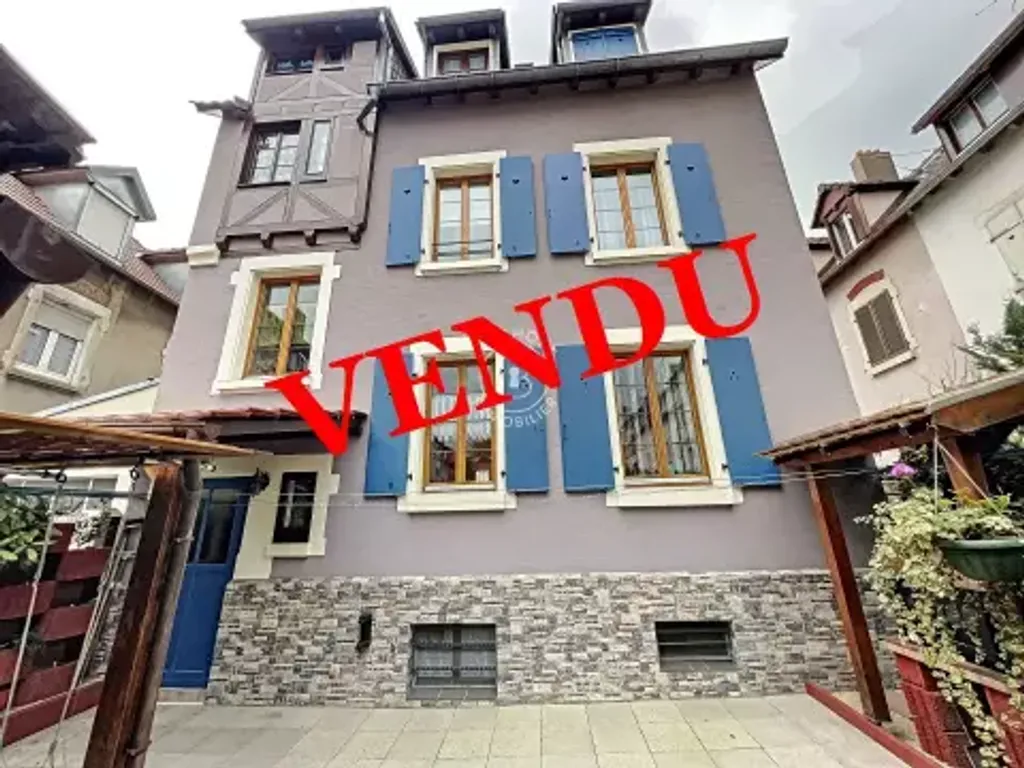 Achat maison à vendre 5 chambres 146 m² - Mulhouse