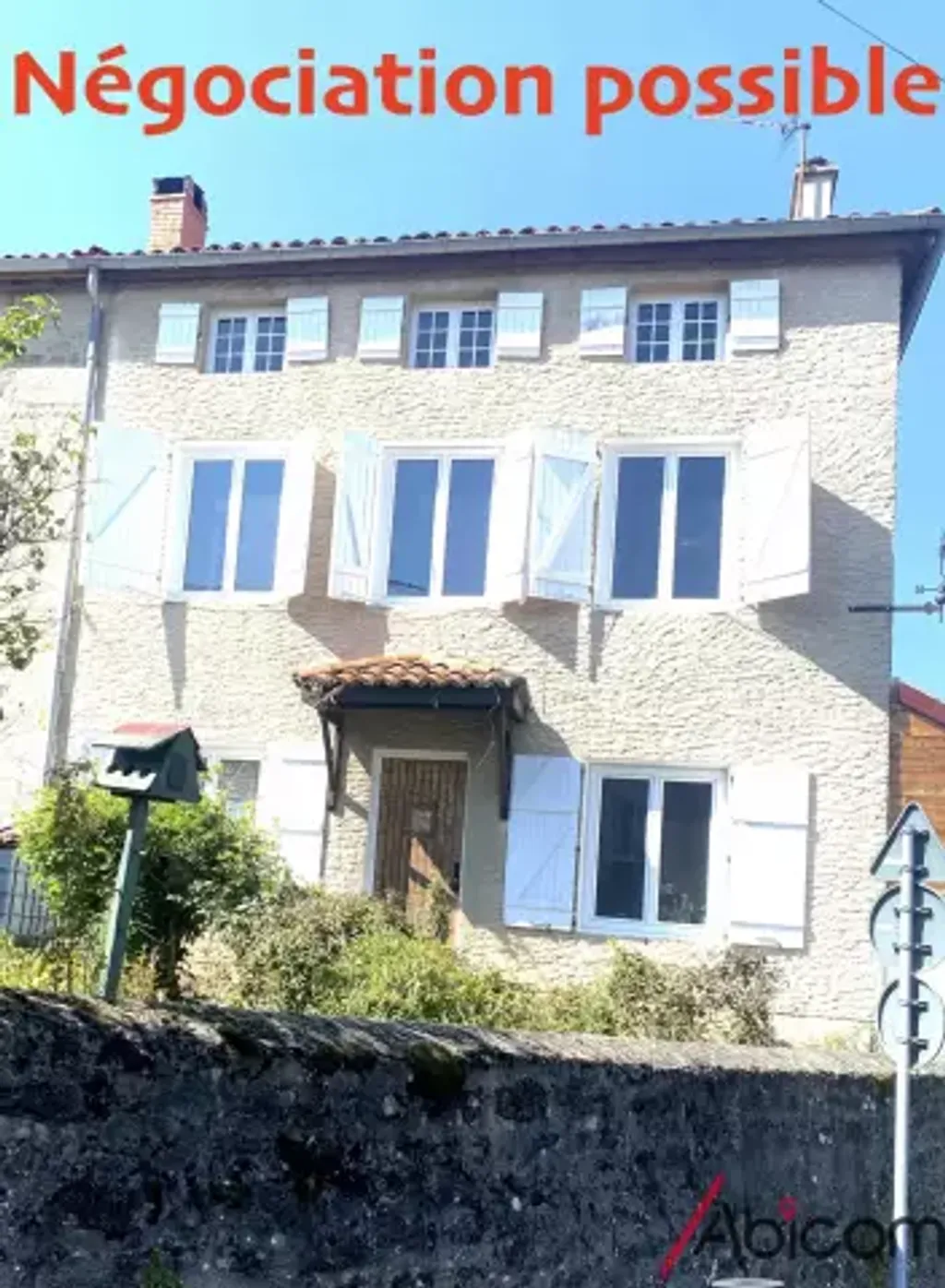 Achat maison à vendre 3 chambres 70 m² - Saint-Genest-Lerpt