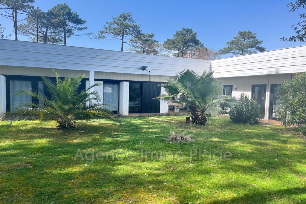 Achat maison à vendre 6 chambres 255 m² - Soulac-sur-Mer