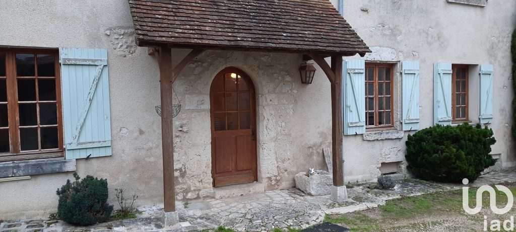 Achat maison à vendre 5 chambres 182 m² - Saint-Denis-sur-Loire