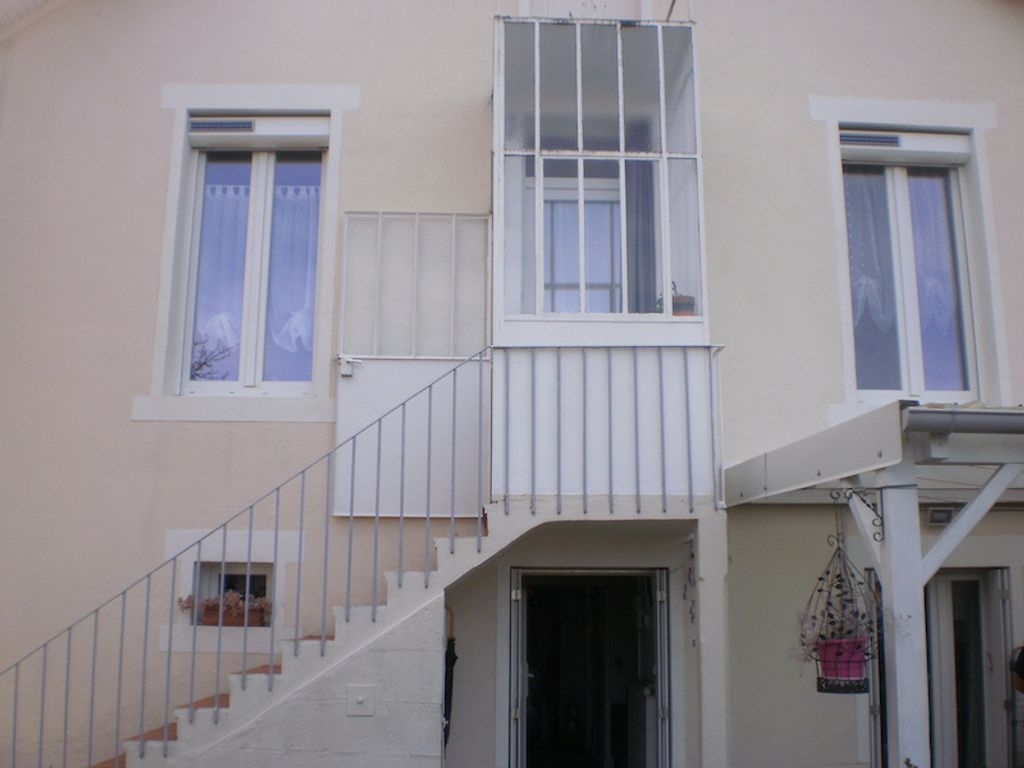 Achat maison à vendre 4 chambres 100 m² - Montluçon