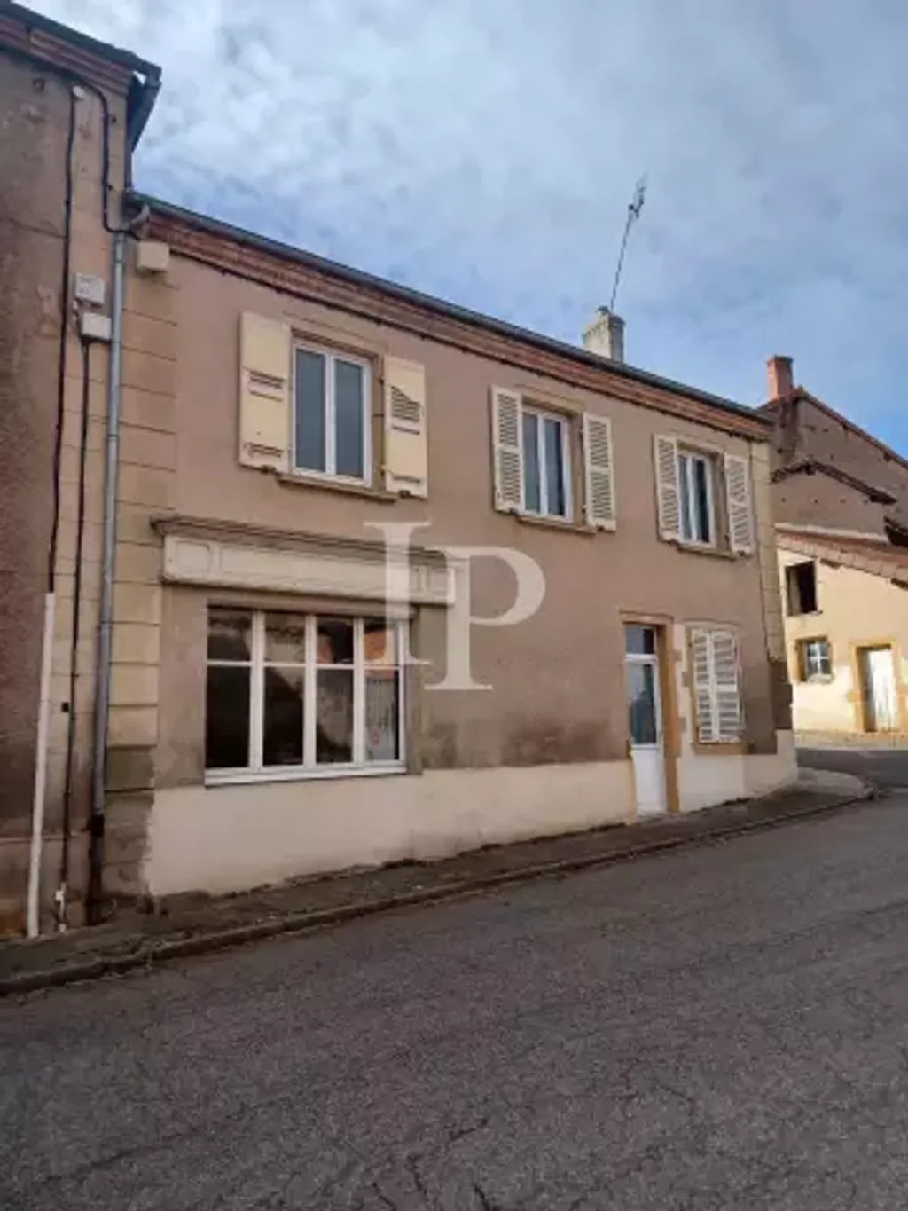 Achat maison à vendre 3 chambres 123 m² - Marcigny