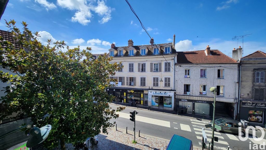 Achat appartement à vendre 2 pièces 37 m² - Corbeil-Essonnes