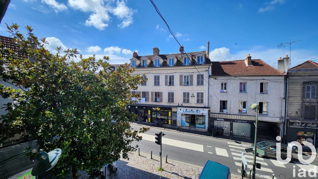 Achat appartement à vendre 2 pièces 37 m² - Corbeil-Essonnes