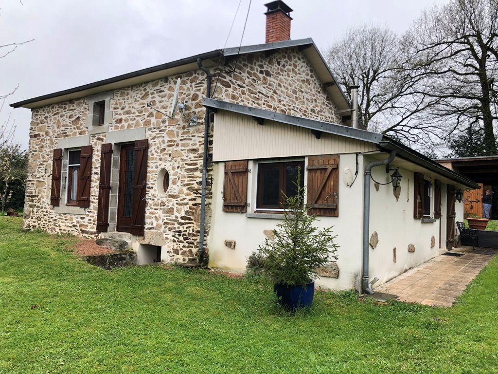 Achat maison à vendre 2 chambres 85 m² - Les Salles-Lavauguyon