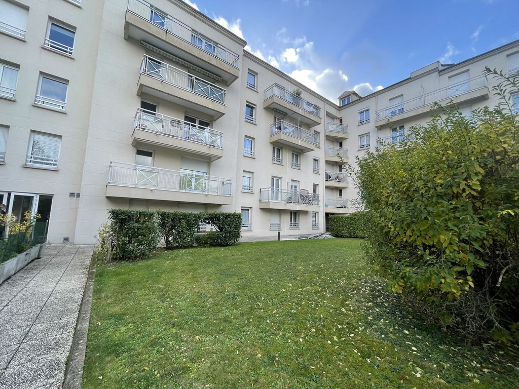 Achat appartement à vendre 4 pièces 84 m² - Le Plessis-Trévise