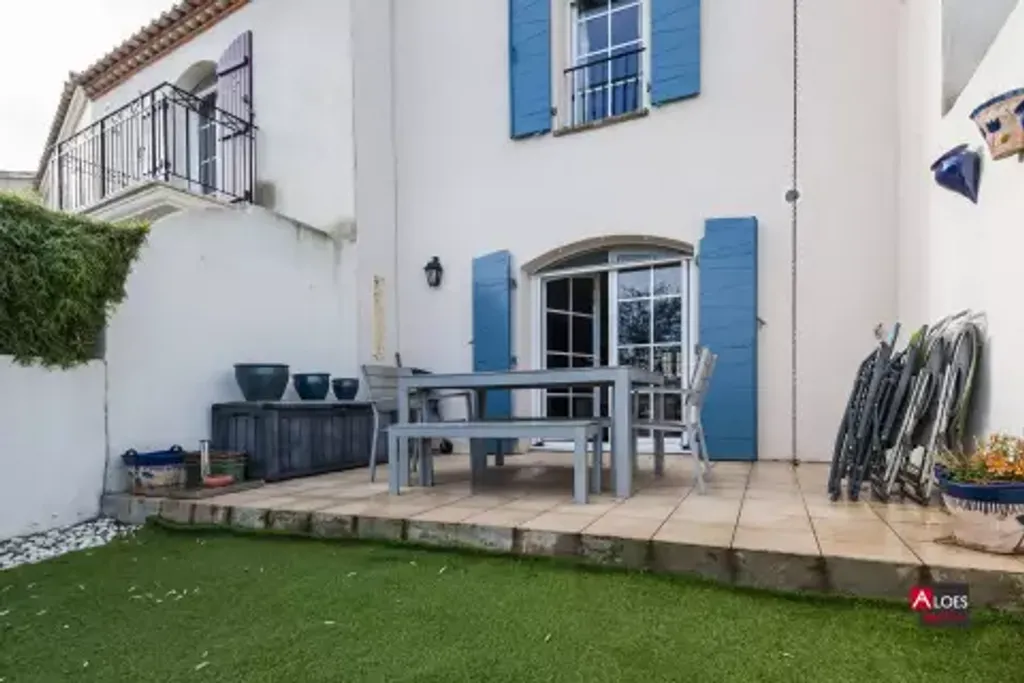 Achat maison à vendre 3 chambres 104 m² - Aigues-Mortes