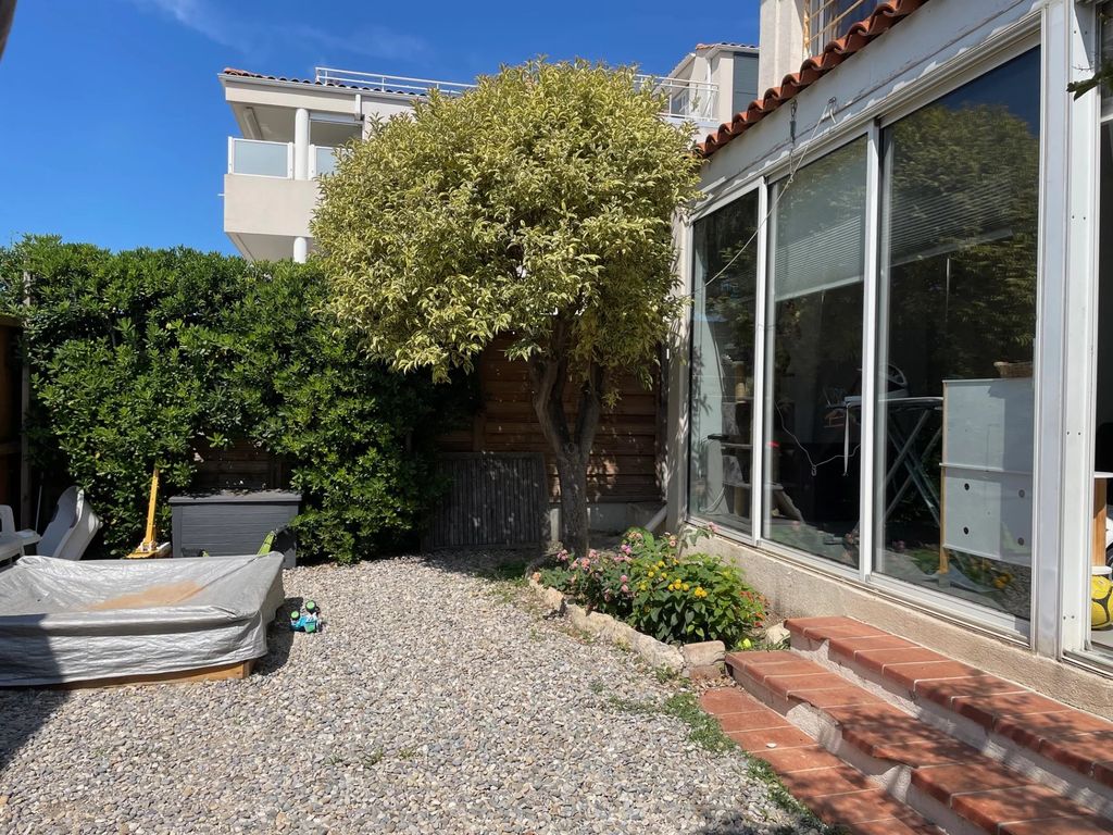 Achat appartement à vendre 3 pièces 85 m² - Sausset-les-Pins